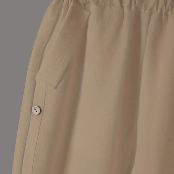 Chic Solid Cropped Pants with Comfort Elastic Waist - Picture 4 of 5